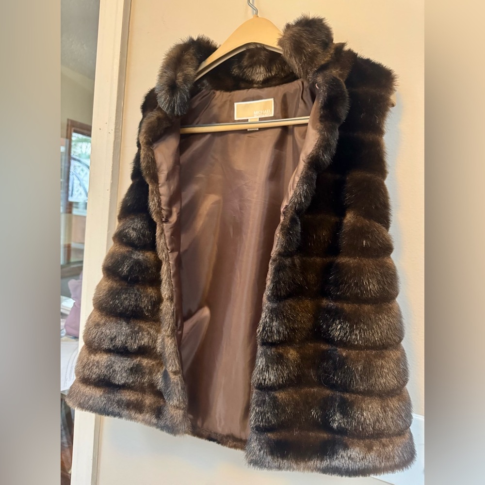 MICHAEL Michael Kors Dark Brown Faux Fur Vest - Picture 6 of 10
